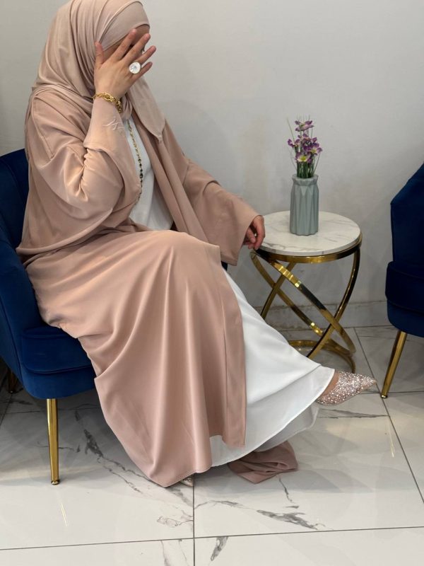 KIMONO MODESTY